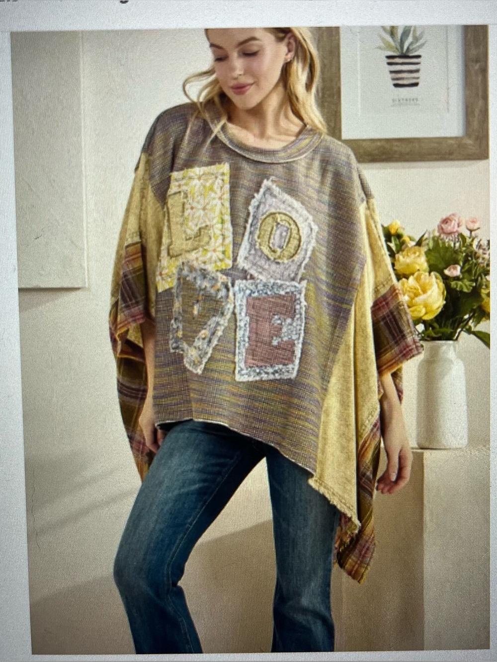 Oli & Hali Poncho ‘LOVE’ Top